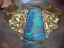 The Goldsmitty, Antigua Shopping: Gold ring with an Opal stone 