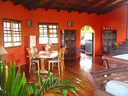 Arca Villa Antigua ï¿½Antigua villa rentals property dining and sitting area